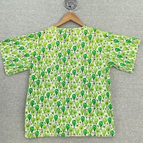 U A Scrubs Top Womens Small Green St Patricks Day Parade Short Sleeve Healthcare - Picture 3 of 13